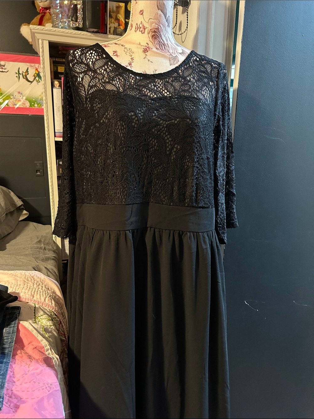 BloomChic Black Long Sleeve Lace Bodice Evening Dress